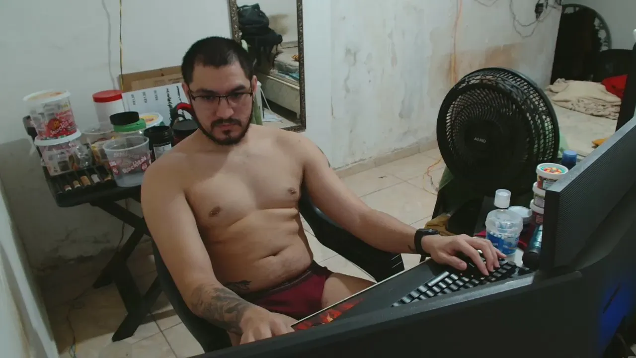 Offline leonino231 on Cam4