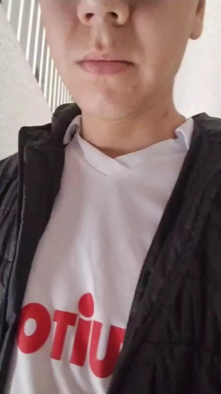 Offline leonvalen69 on Cam4