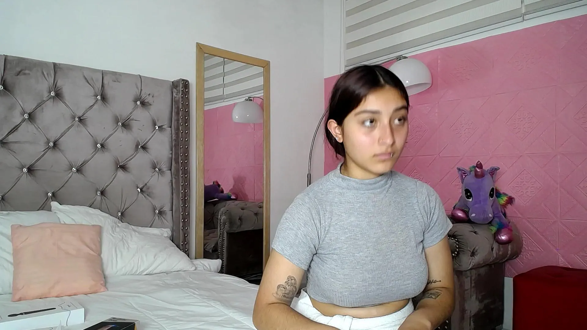 Lia025 —  #feet #lesbian #ass #pussy #armpits #C2C #spanking