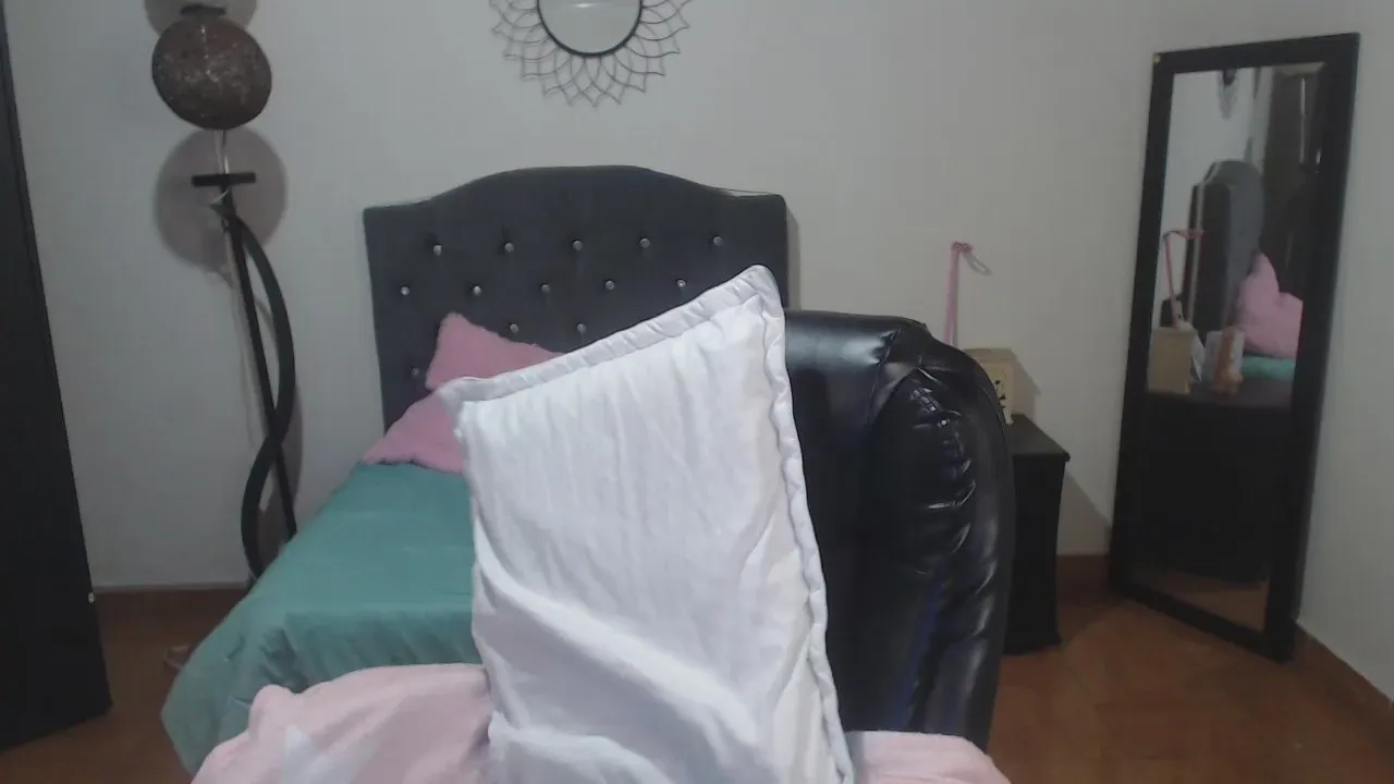 Freechat Lia_baby on Cam4