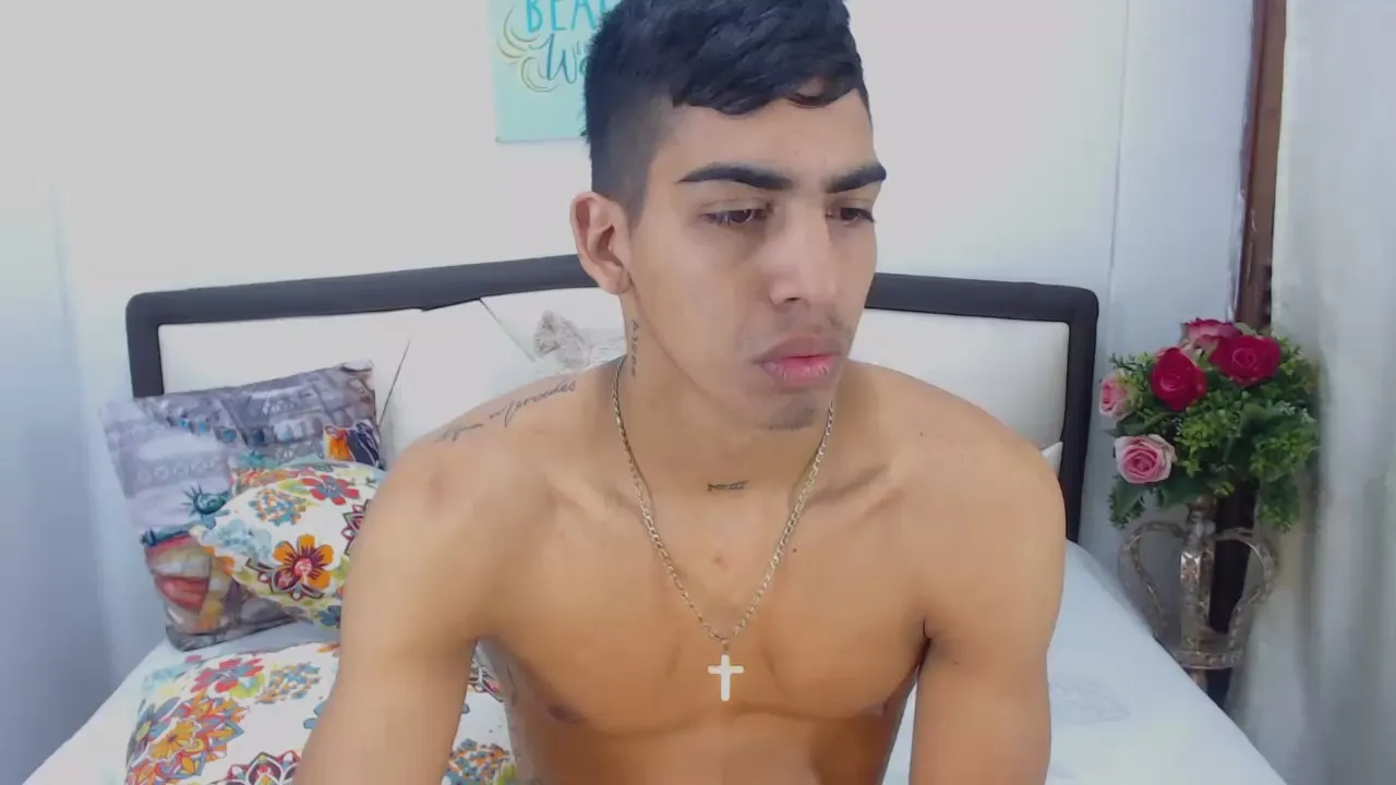 Cam4 Liam_Wyat is Freechat Liam_Wyat — #masturbation #C2C #armpits #cum #striptease #amateur #feet