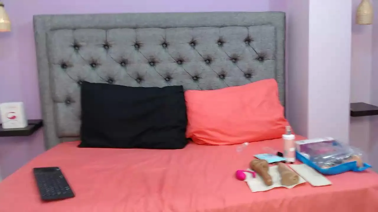 Freechat LilaSuni on Cam4