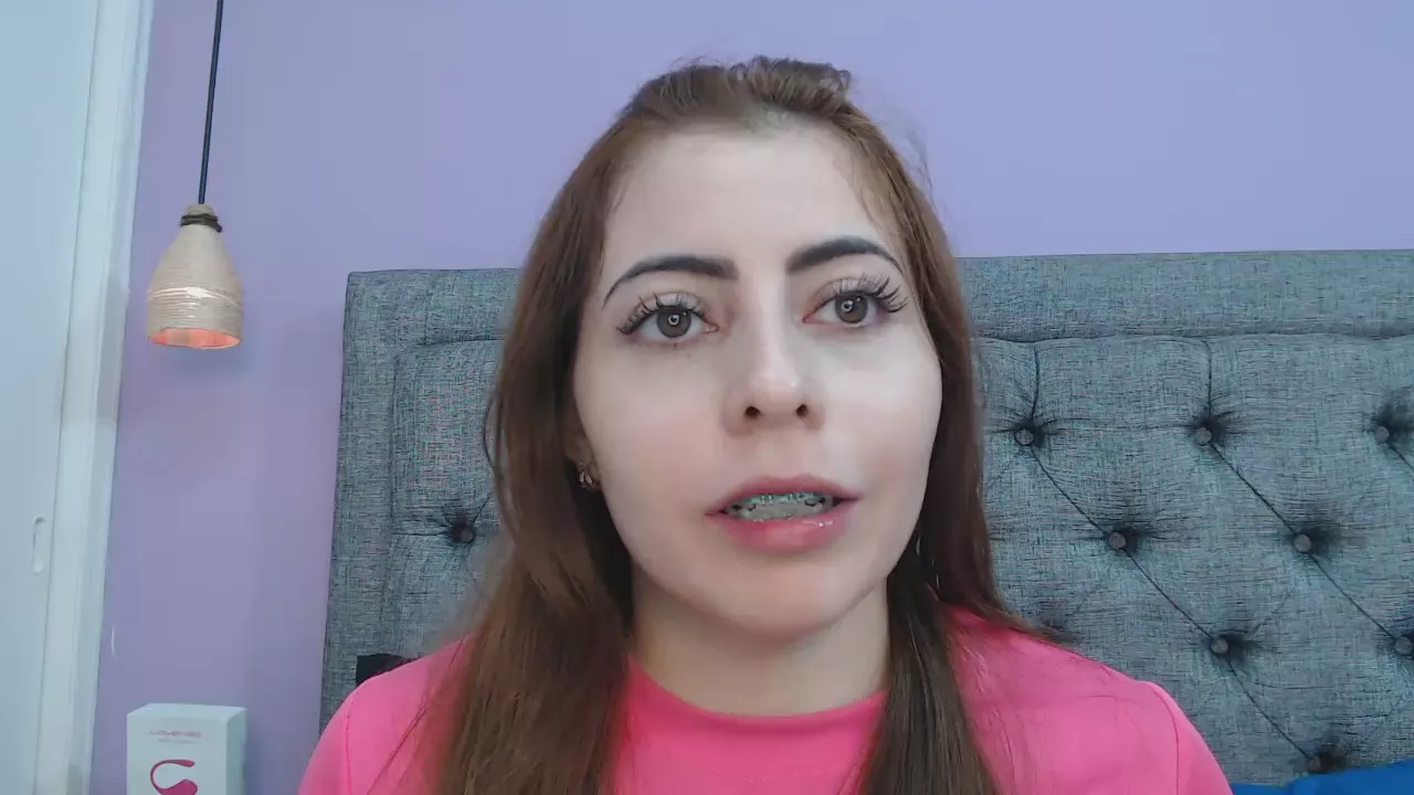 Freechat LilaSuni on Cam4