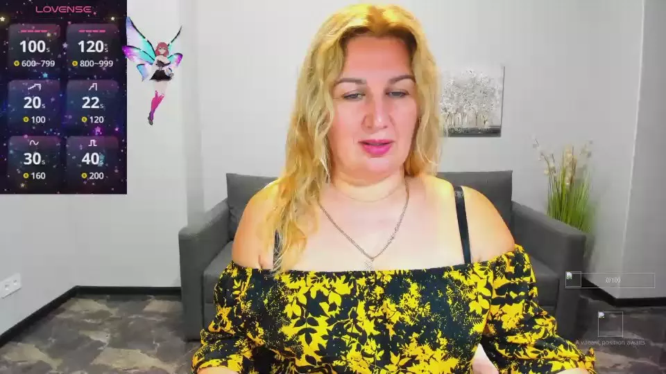 Offline Lili_Crossi on Cam4