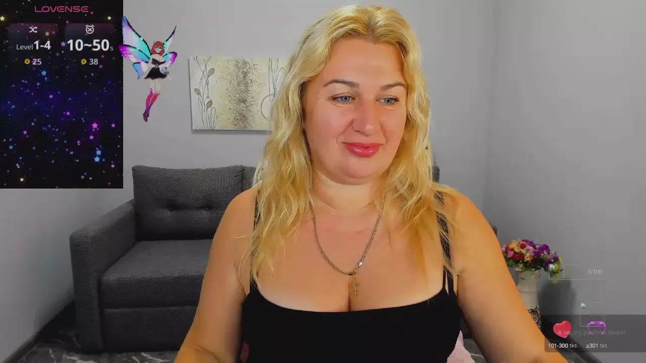 Offline Lili_Crossi on Cam4