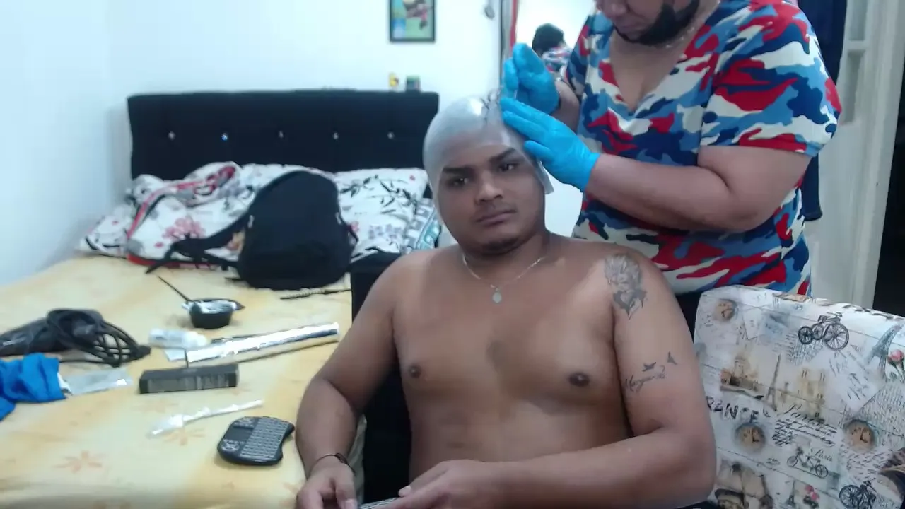 Offline lili_latina on Cam4