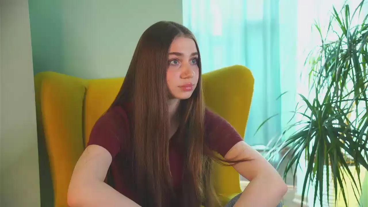 Offline LilianHathaway on Cam4