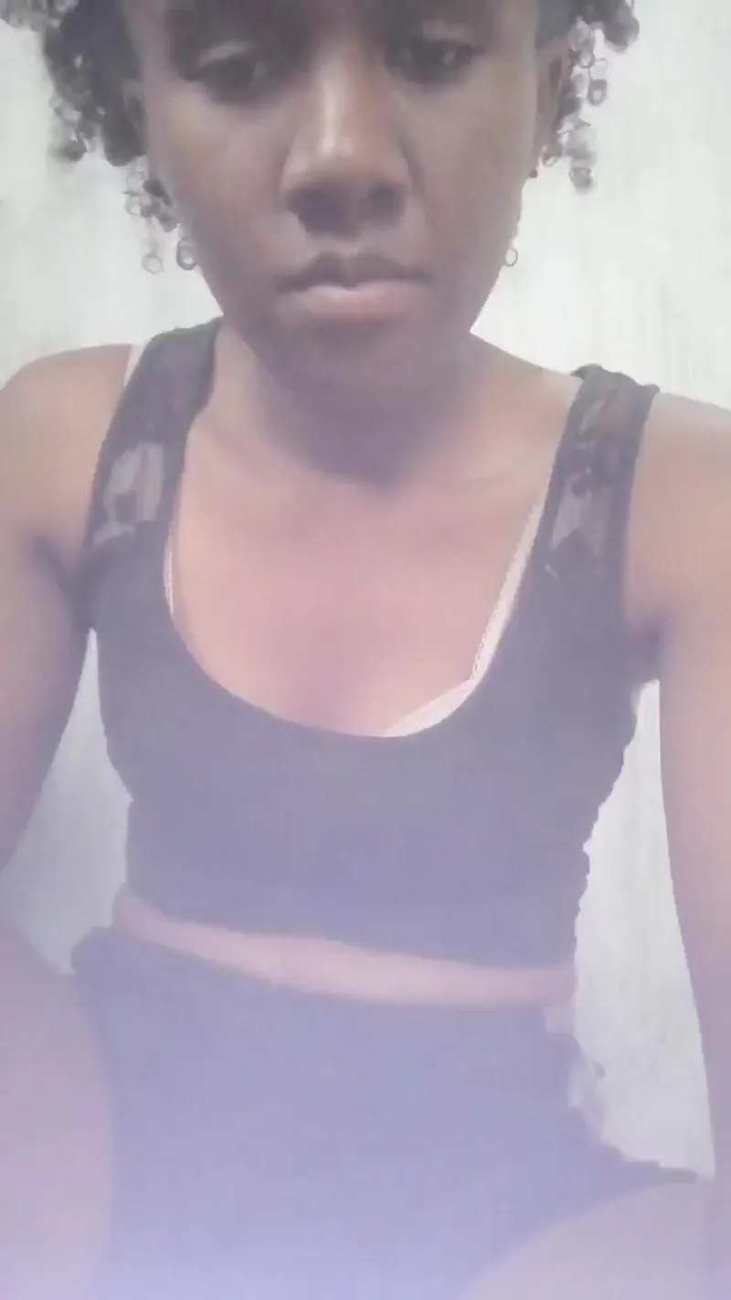 Offline Lilly_cruz on Cam4