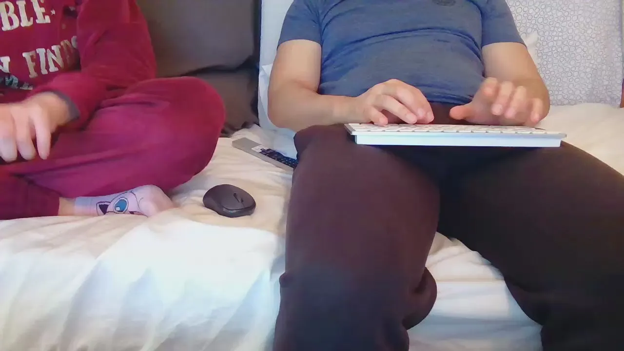 Offline lillyith90 on Cam4