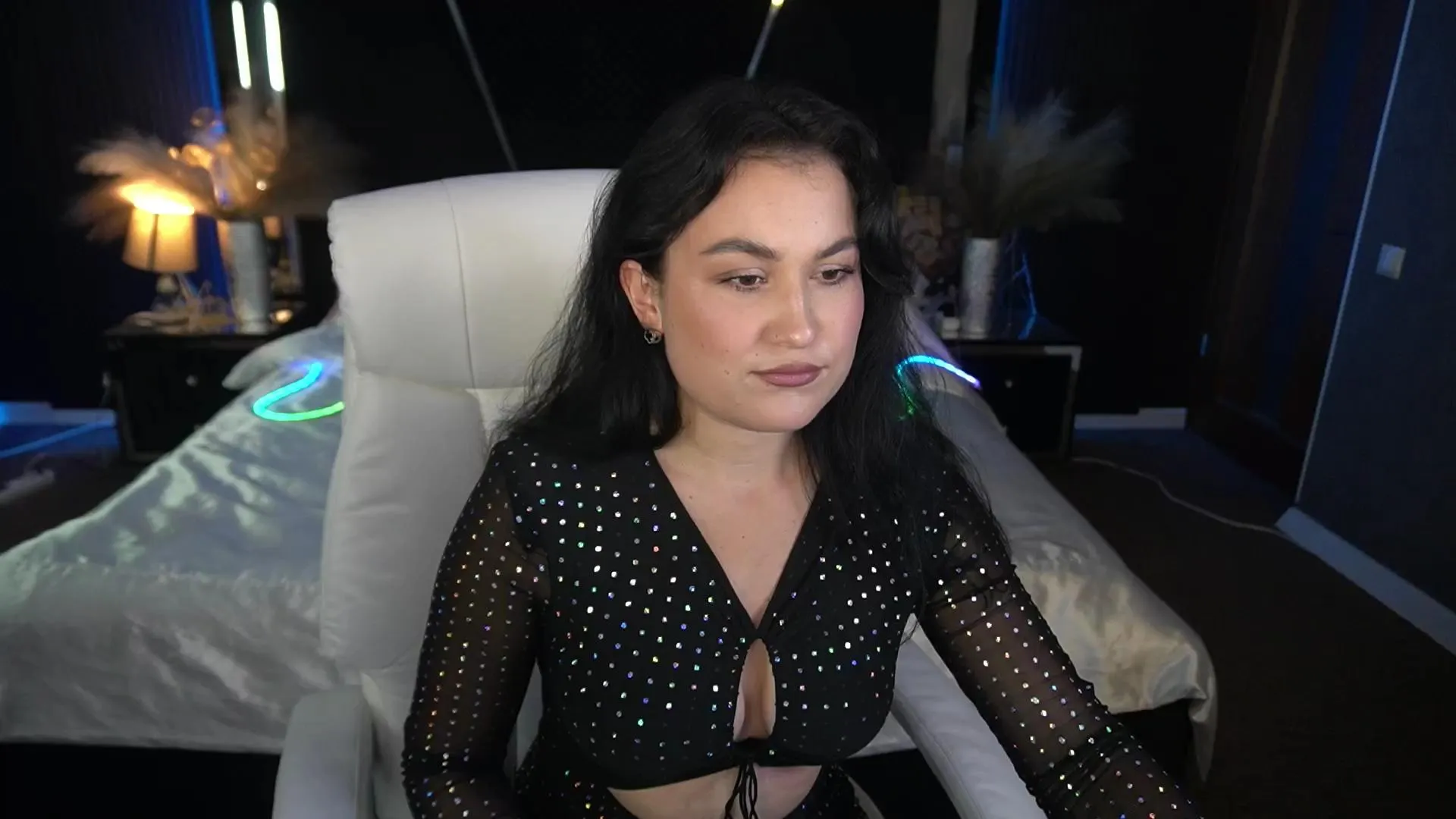 Offline LilyFoxyy on Cam4