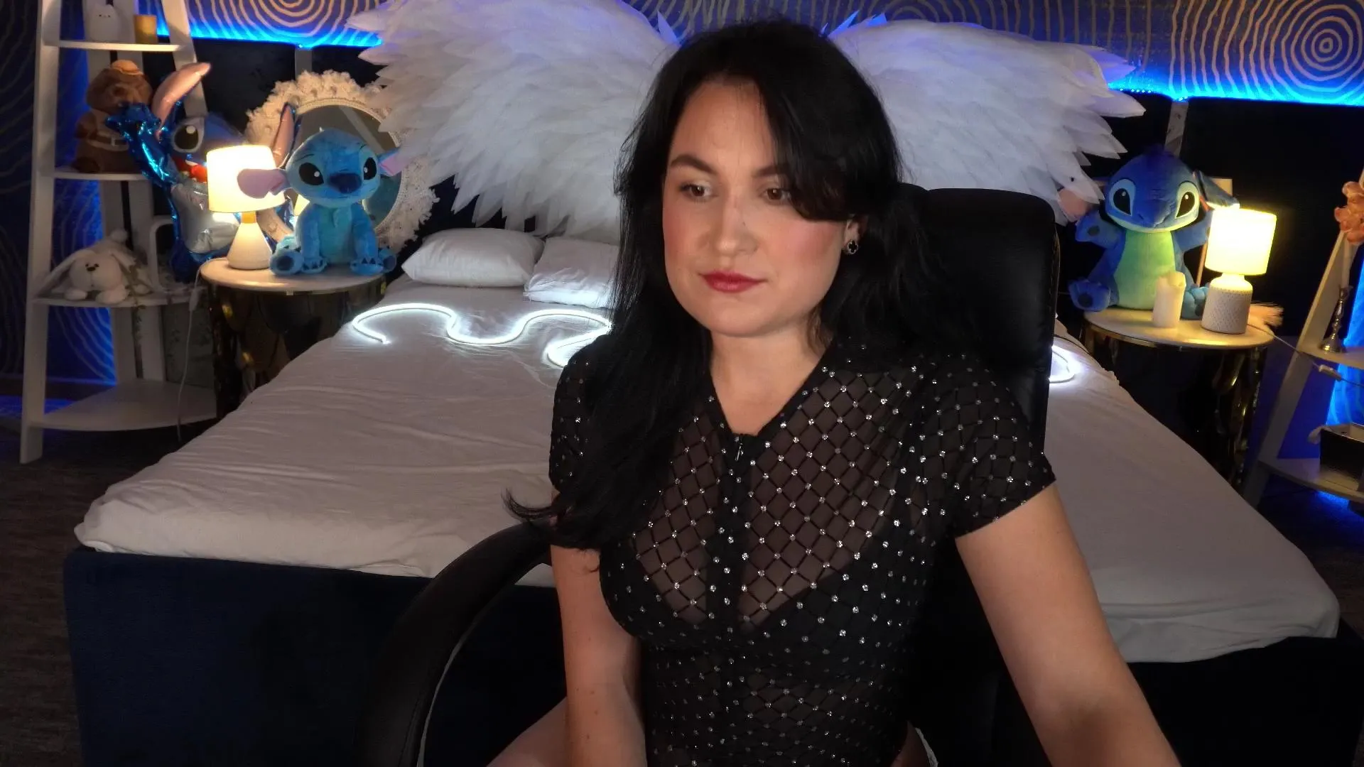 Offline LilyFoxyy on Cam4