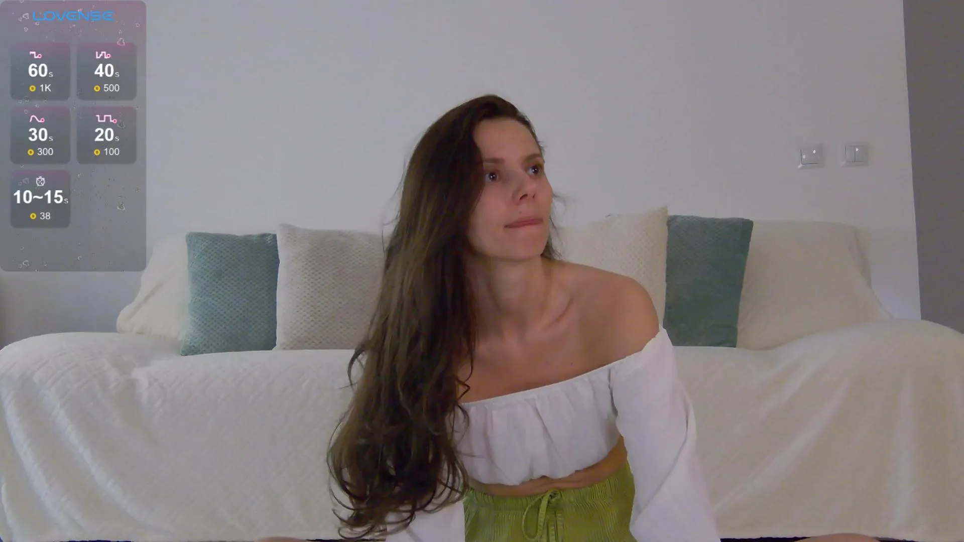 Offline lilyroselynn on Cam4