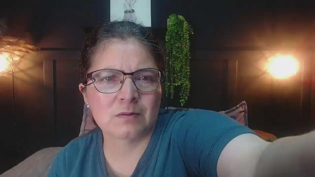 Offline Linda_banks_ on Cam4