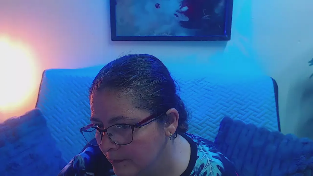 Offline Linda_banks_ on Cam4