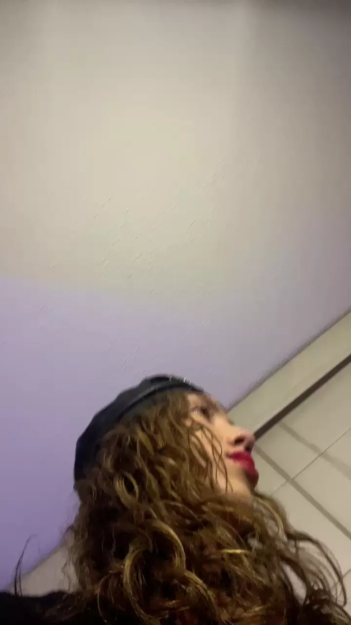 Offline linda_moralesss on Cam4