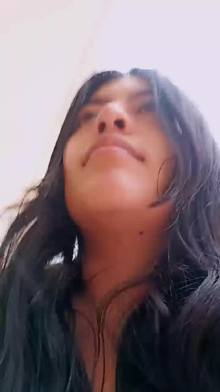 Offline Lindafox99 on Cam4