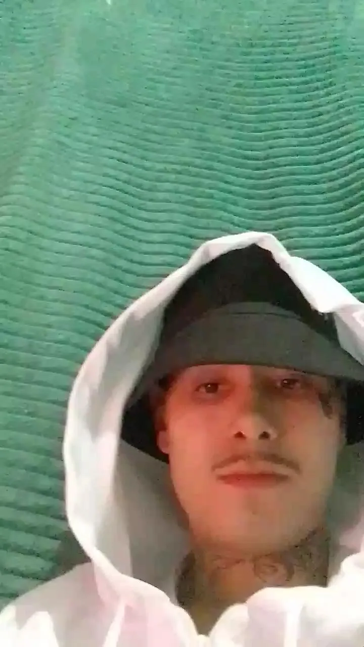 Offline lipepauzudo5 on Cam4