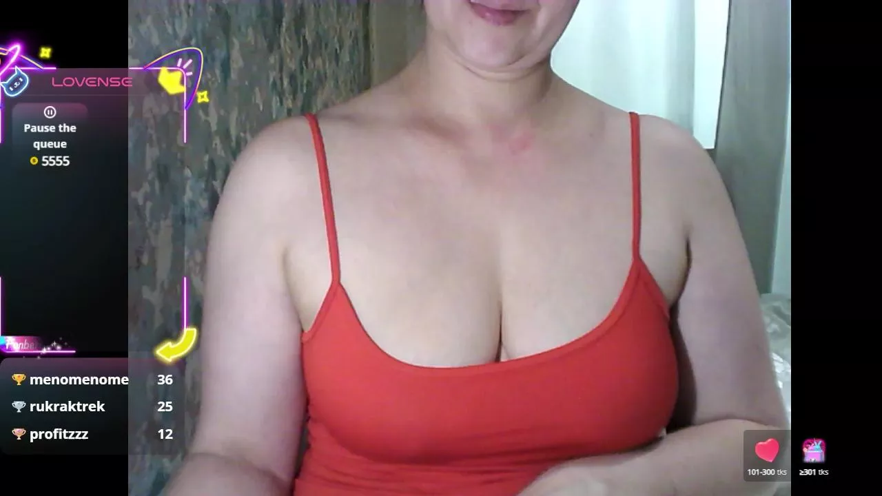 Offline LisaAlisa on Cam4