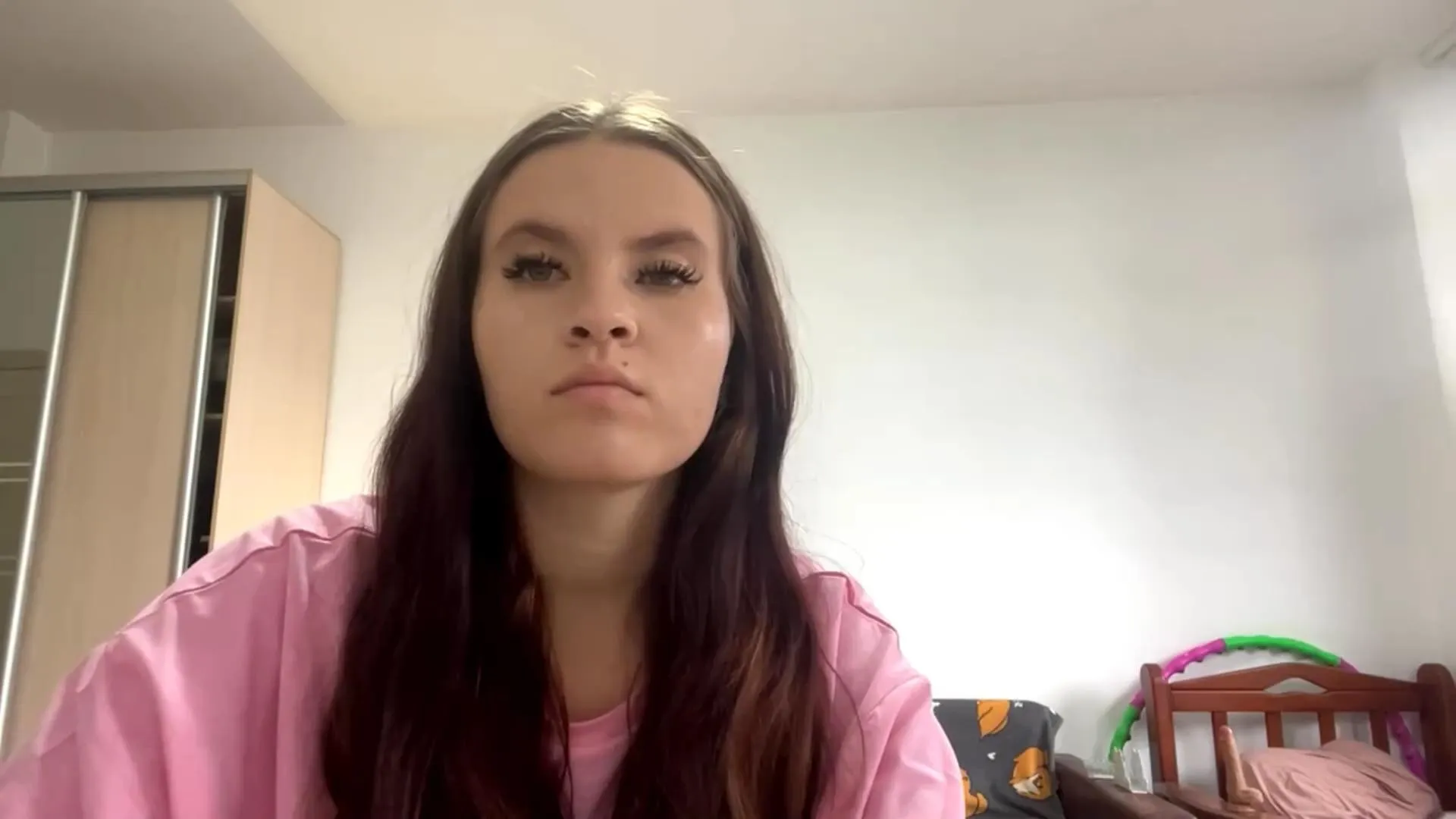 Offline LissaZou on Cam4