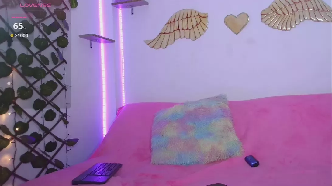 Freechat LittleAyshel on Cam4