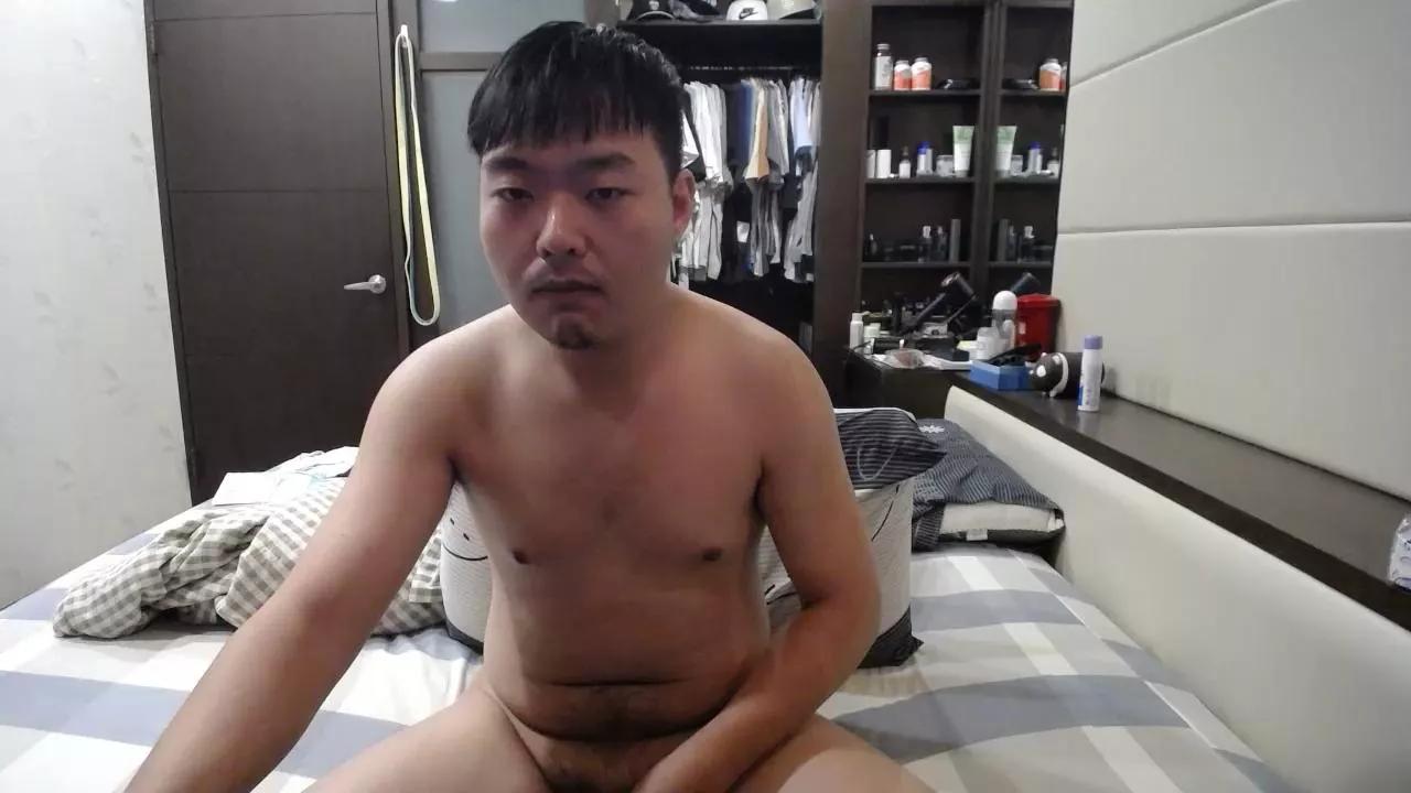 littlebear0 from Cam4