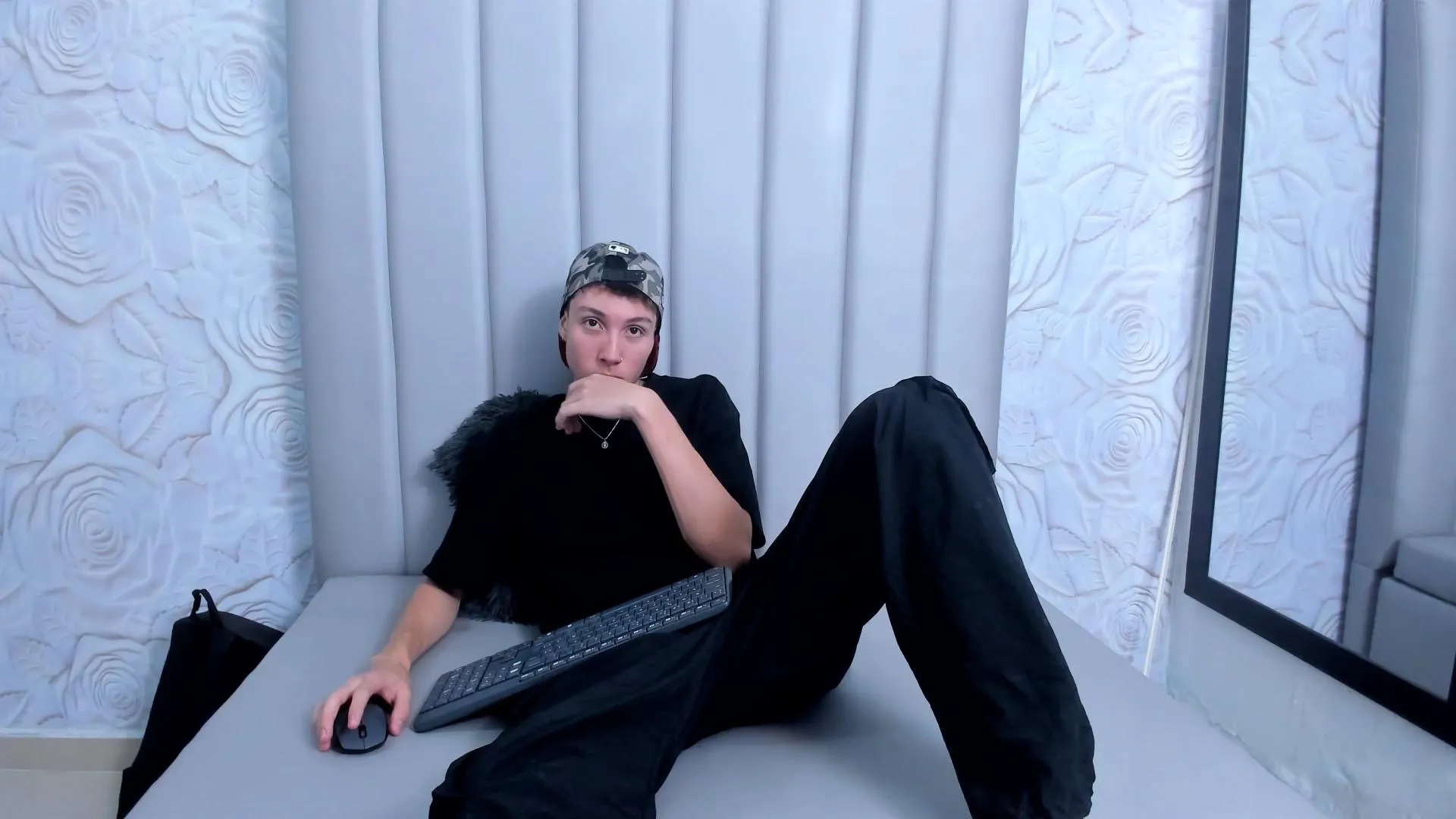 Freechat LittleDanny_ on Cam4