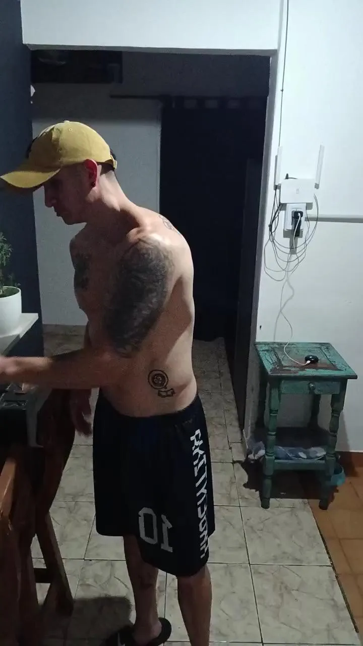 Offline loboestepario14 on Cam4