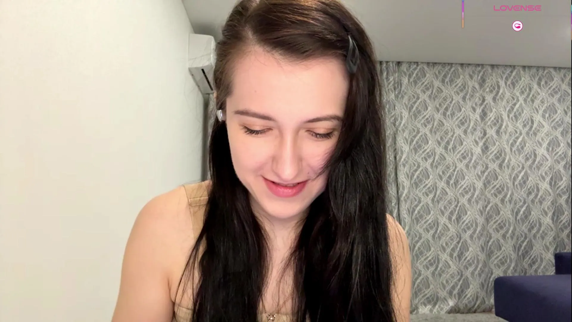 Offline LoganSchuchman on Cam4