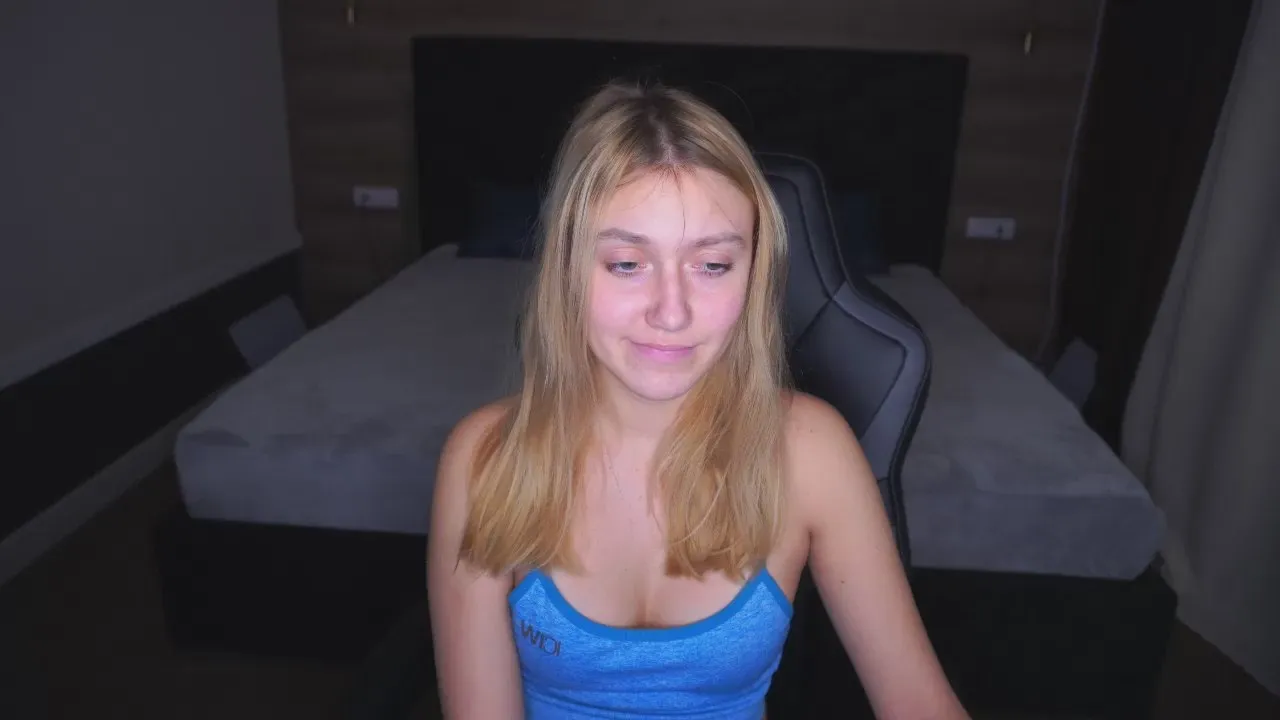 Freechat LollyLuxe on Cam4