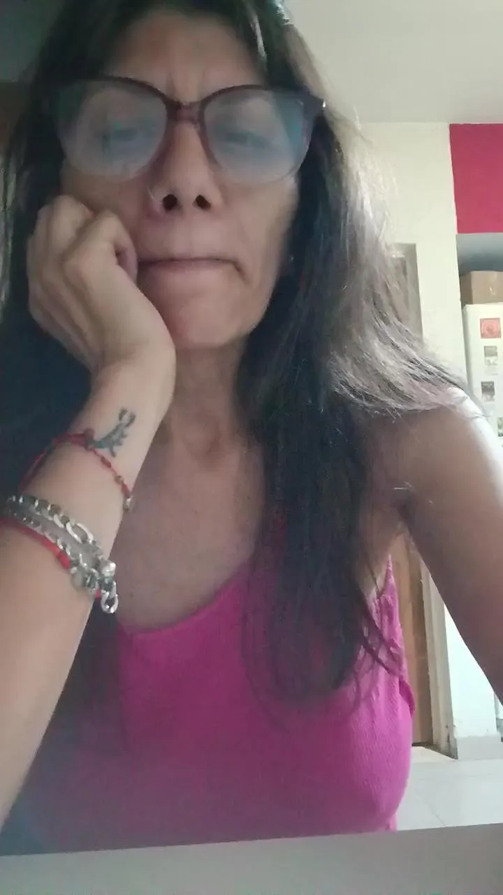 Offline loniegotodo on Cam4