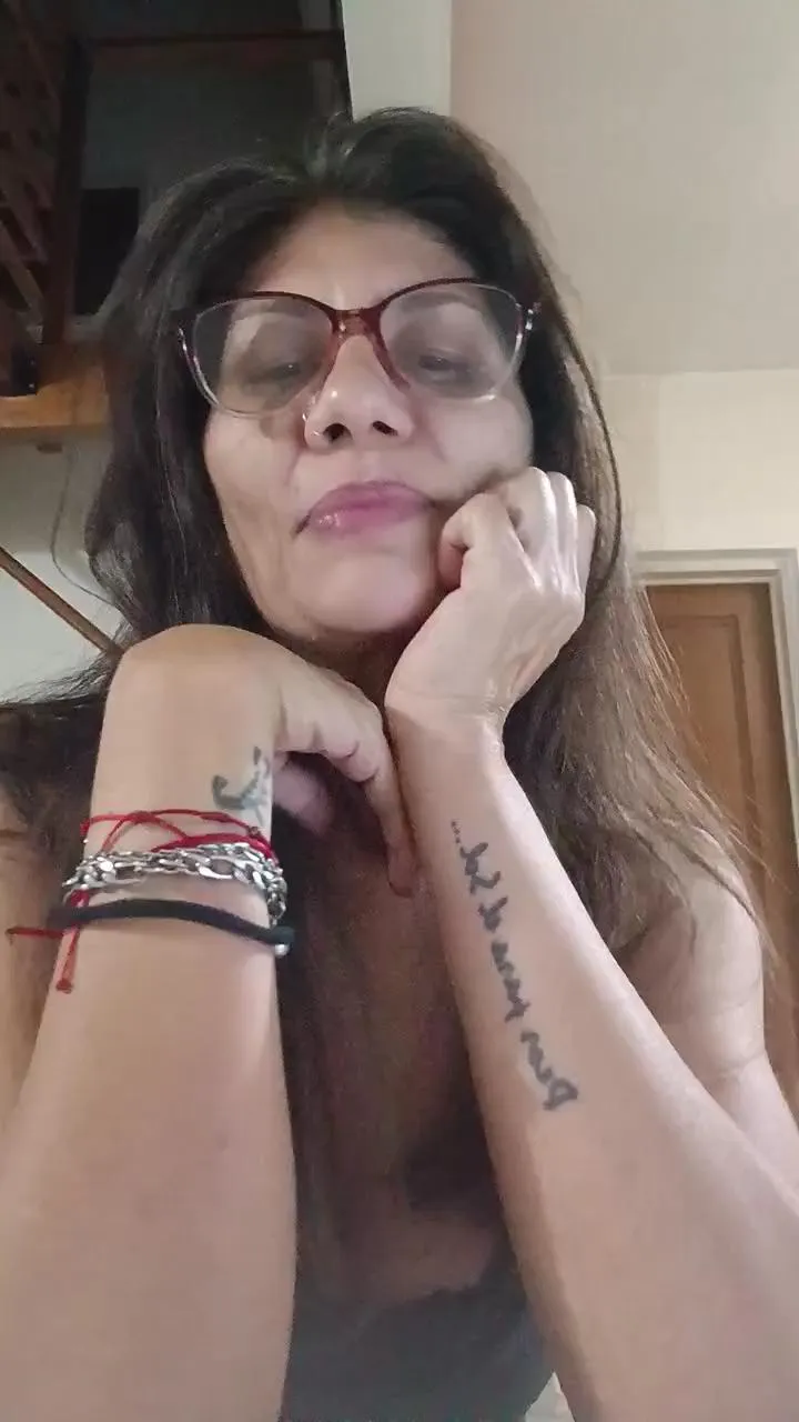 Offline loniegotodo on Cam4