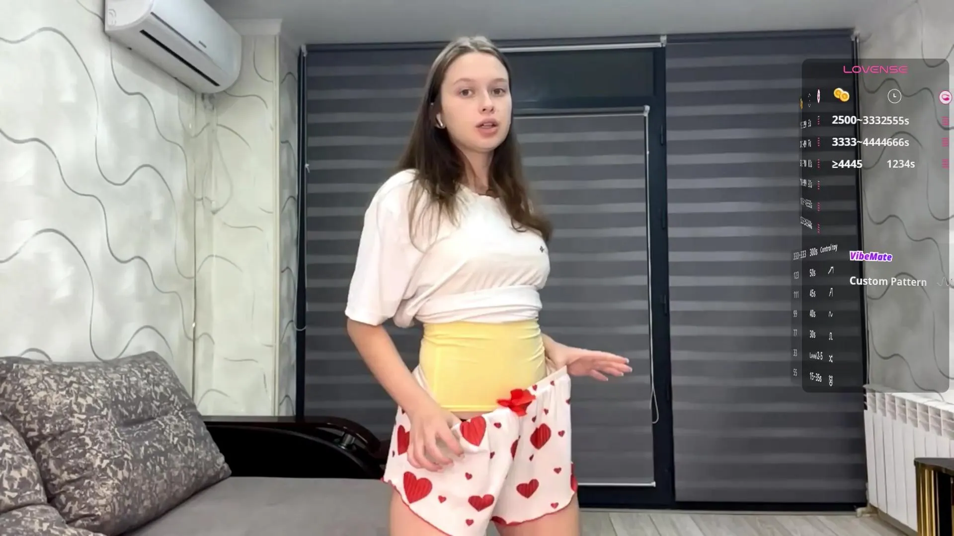 Offline LouveniaBlatz on Cam4