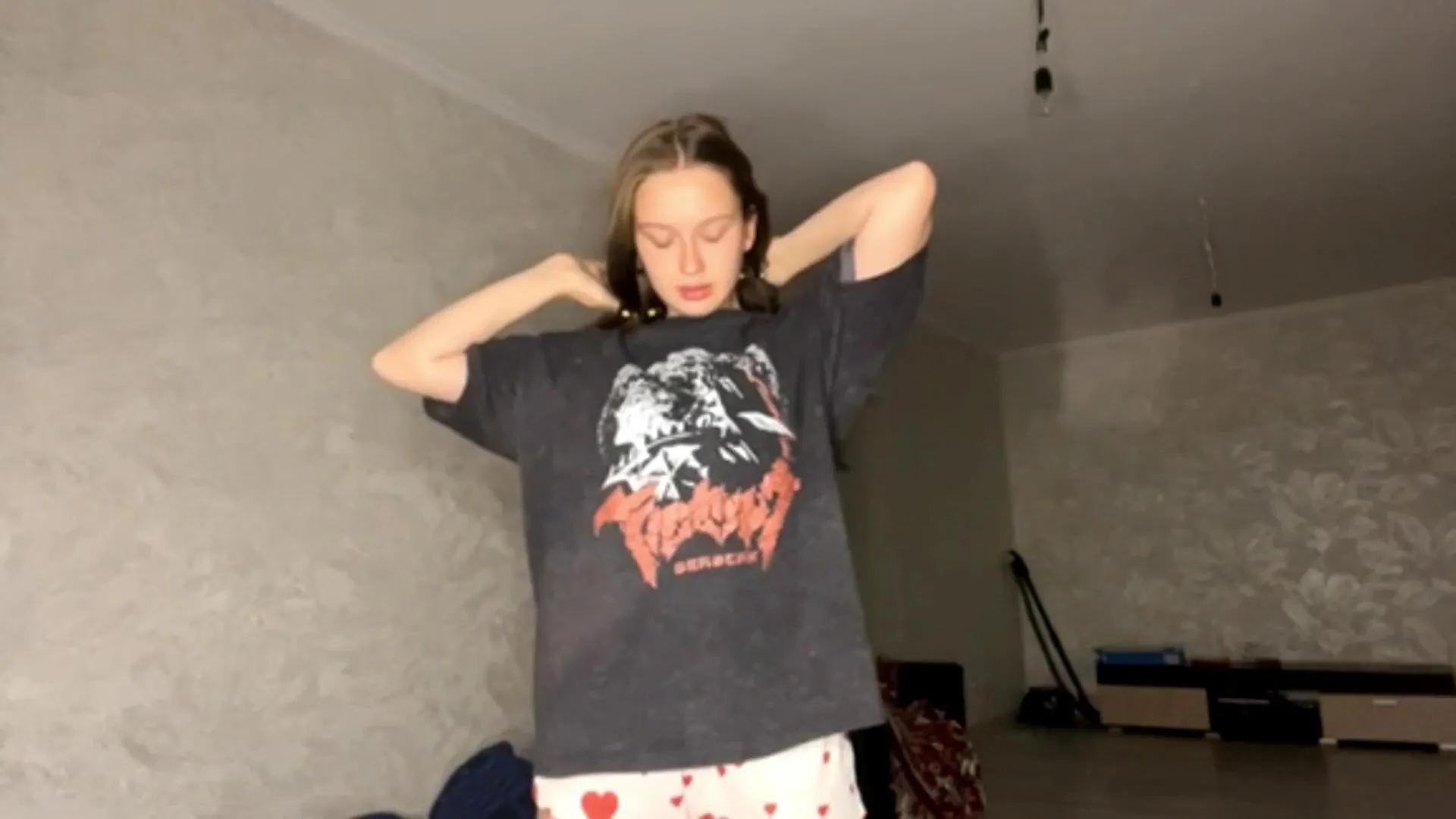 Offline LouveniaBlatz on Cam4