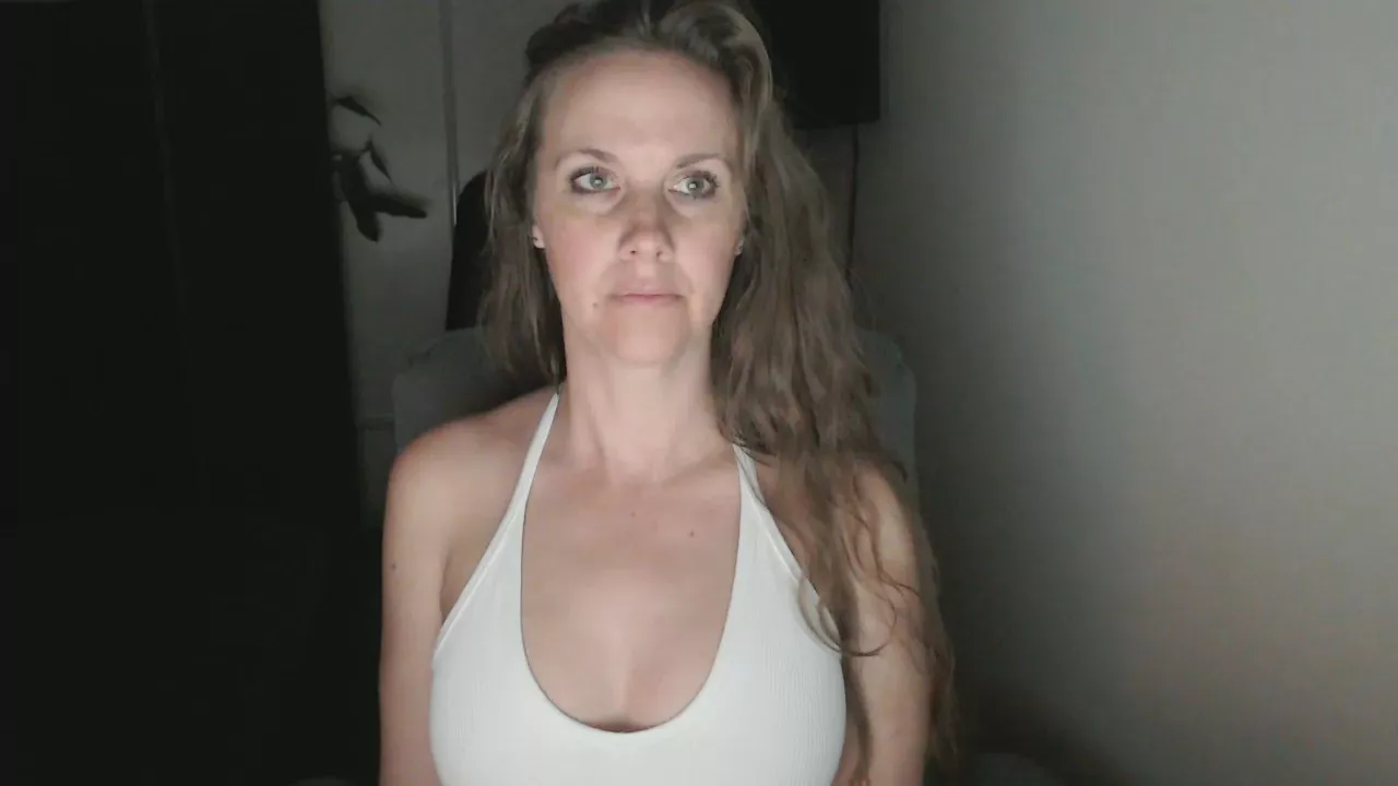 Offline LoVe_On on Cam4