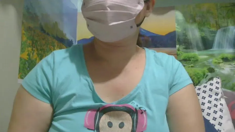 Offline Lovelynhing88 on Cam4