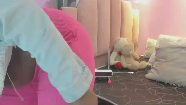 Offline LoveQueen2 on Cam4