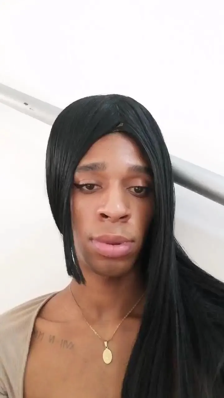 Offline lucianadolll on Cam4