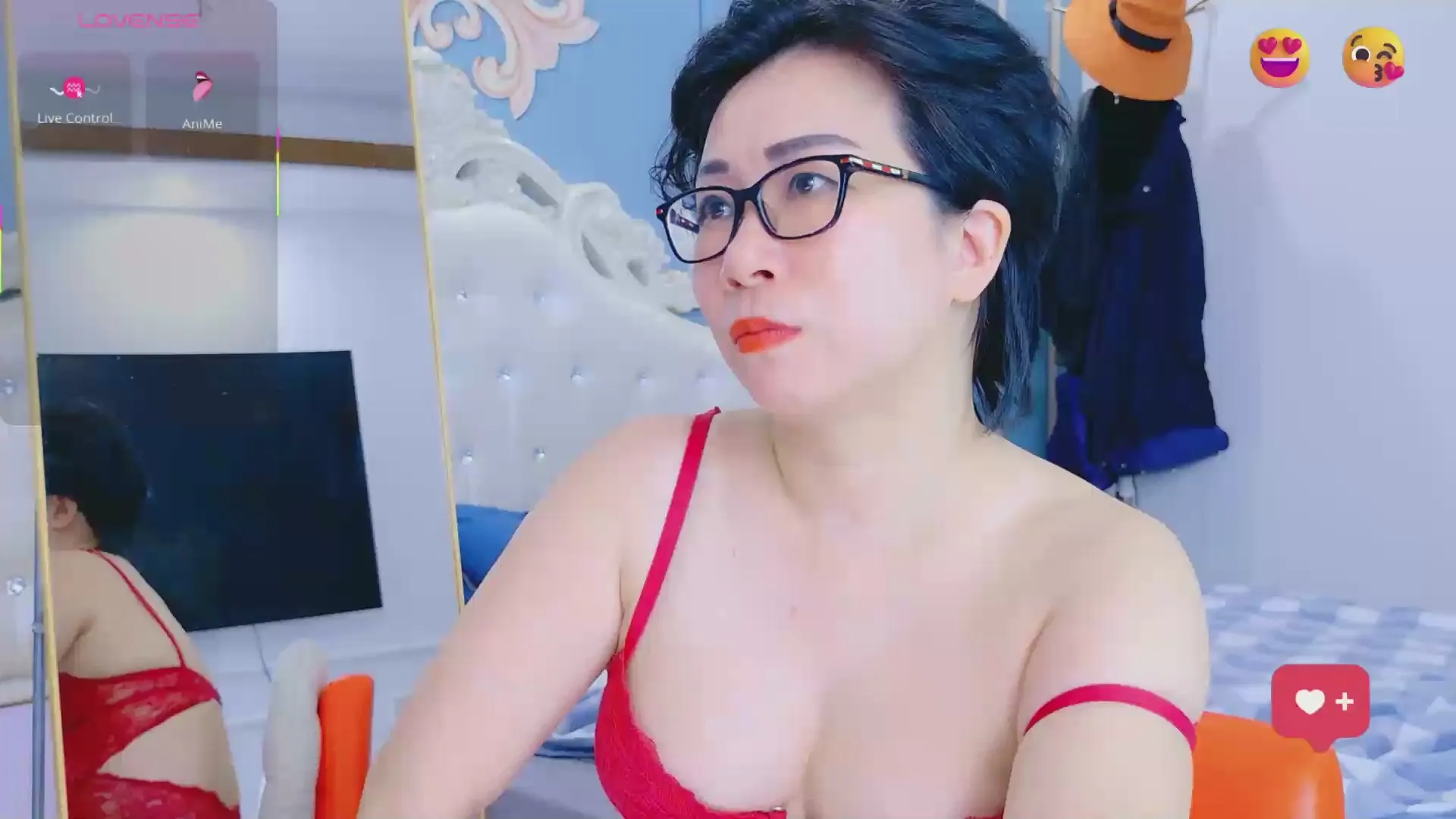 Offline LucianaME on Cam4