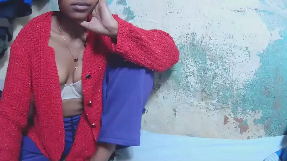 Offline Lucianna_26 on Cam4