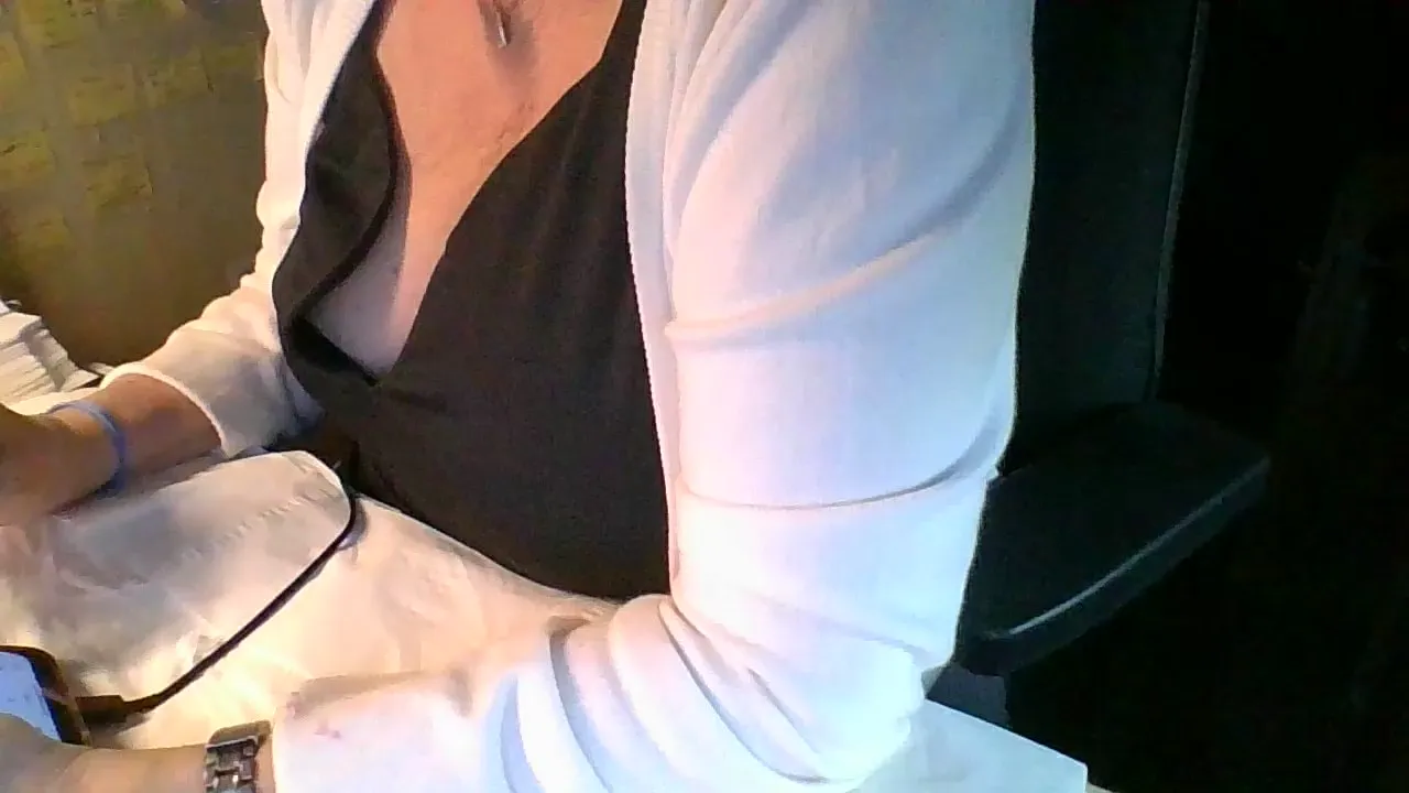 Offline Luciema on Cam4