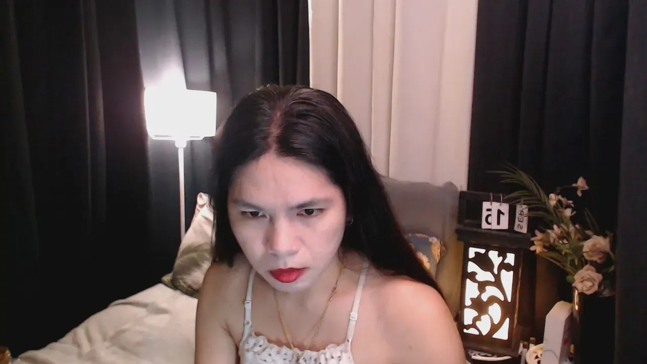 Offline lucios_juliax6 on Cam4