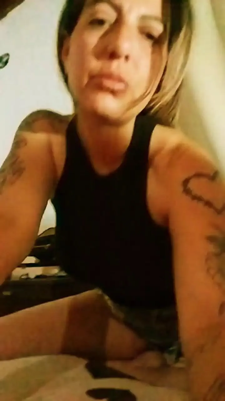 Offline LUNA639 on Cam4