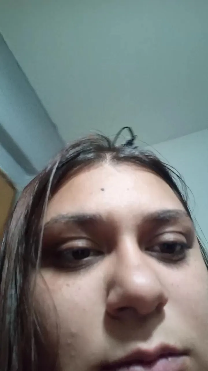 Offline luna703 on Cam4