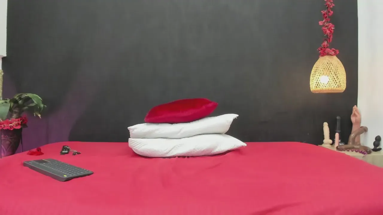 Offline Luna_smit_ on Cam4