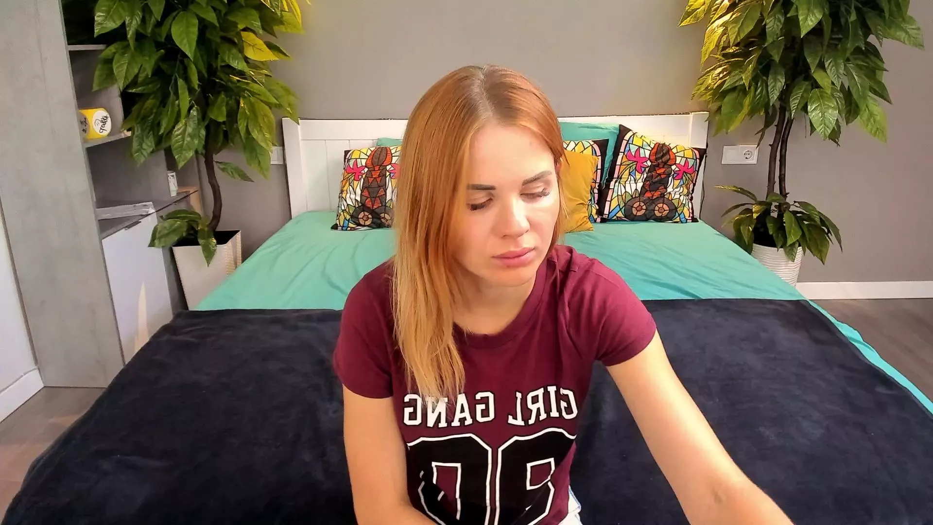 Offline LunaLicks on Cam4