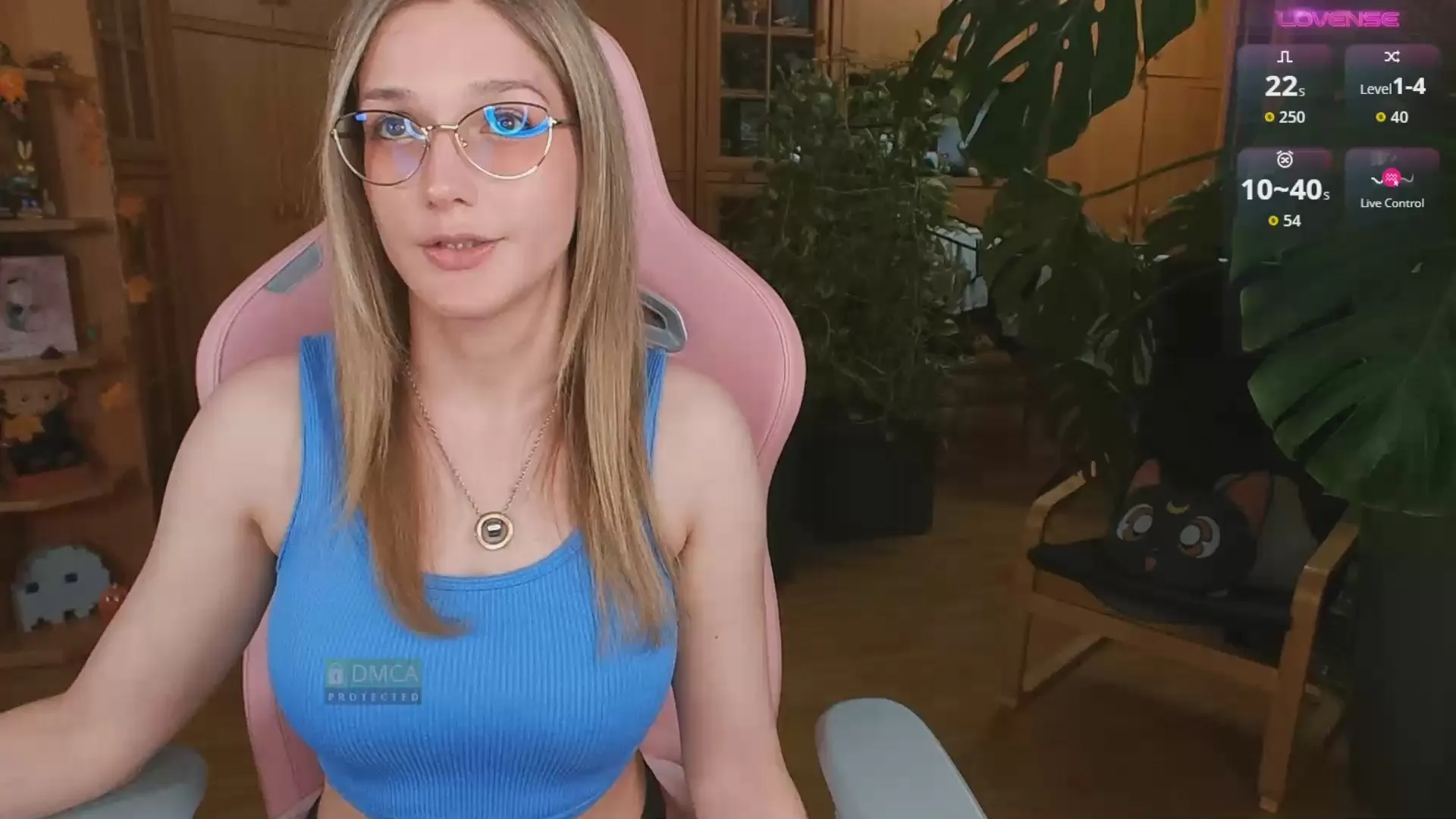 Offline LunaNicole on Cam4