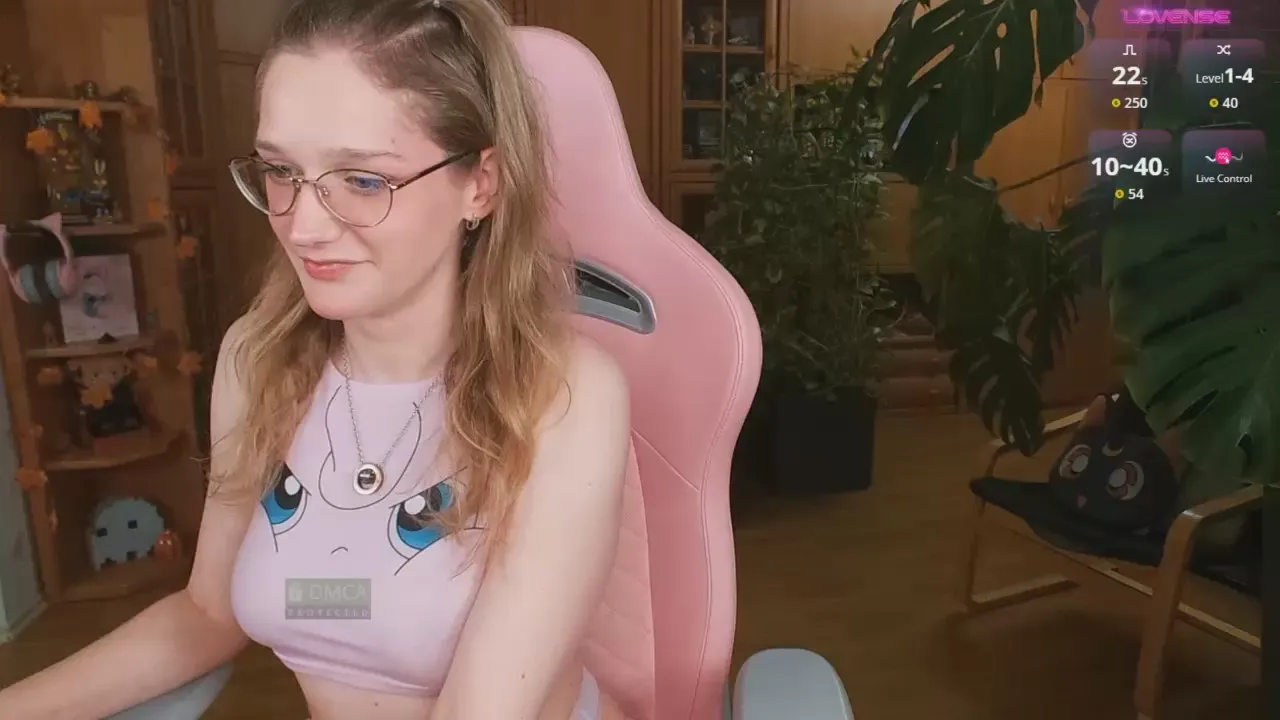 Offline LunaNicole on Cam4