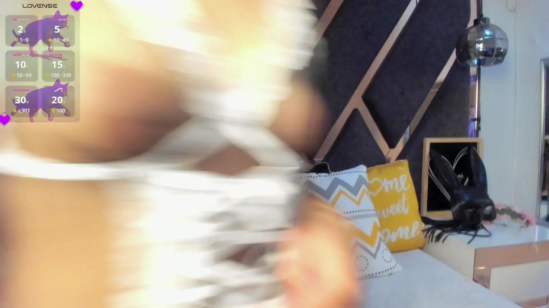 Offline Lunateen_ on Cam4