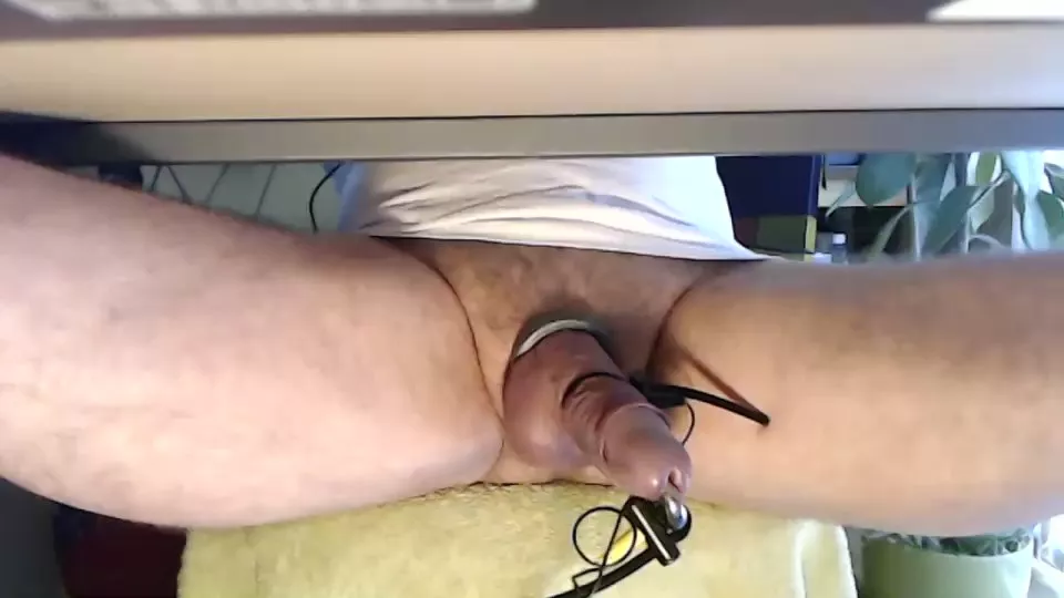 Offline lust185 on Cam4