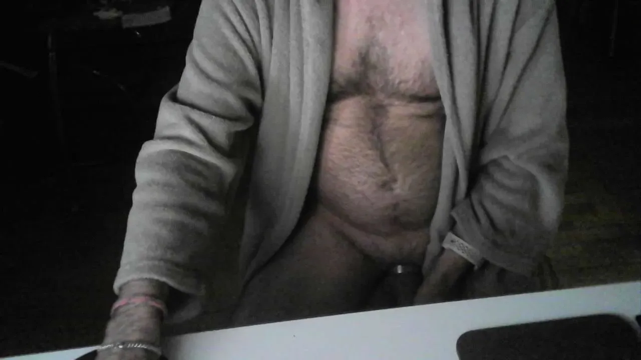 Offline lustmann on Cam4